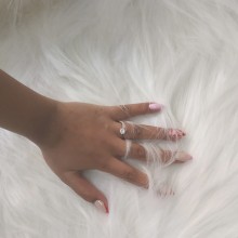 QUAGO Super Soft White Faux Fur Fabric Patches, Squares, Rabbit Skin, Sheepskin for Craft, Camera Floor & Decoration, Costume, Bedroom, Kids Room, Photoshoot Prop (Unstitched, 20x20 inch) Solid